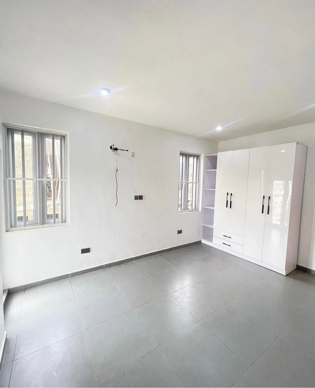 2 BEDROOM SERVICED APARTMENT FOR SALE