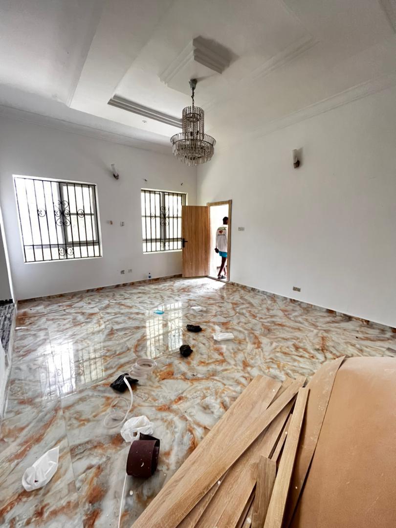 SPACIOUS 4 BEDROOM SEMI-DETACHED DUPLEX FOR SALE