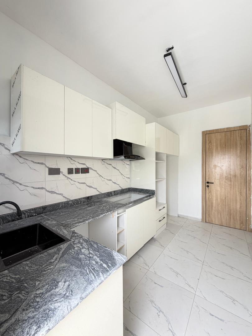 LUXURY 2 BEDROOM APARTMENT UP FOR GRABS