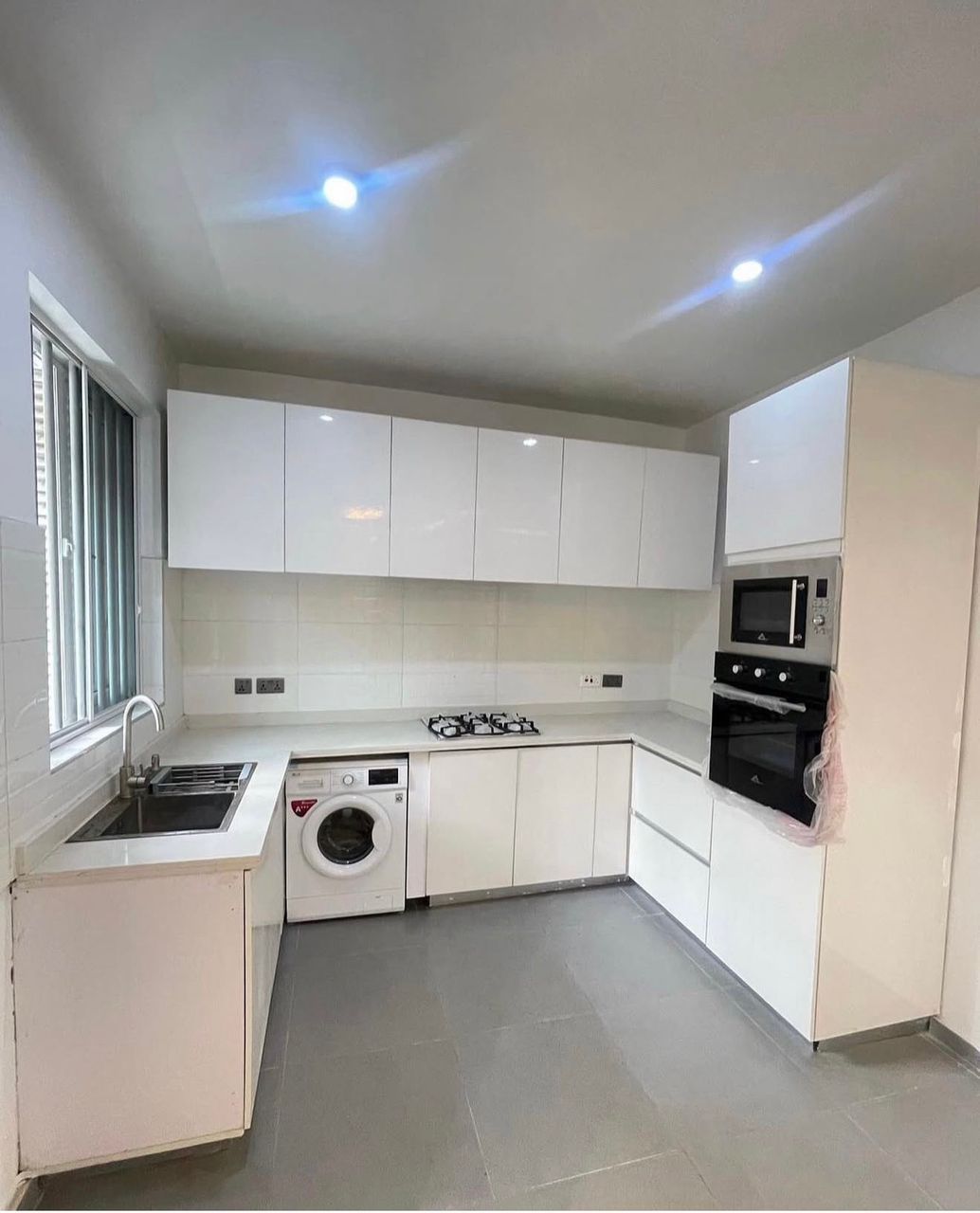 2 BEDROOM SERVICED APARTMENT FOR SALE