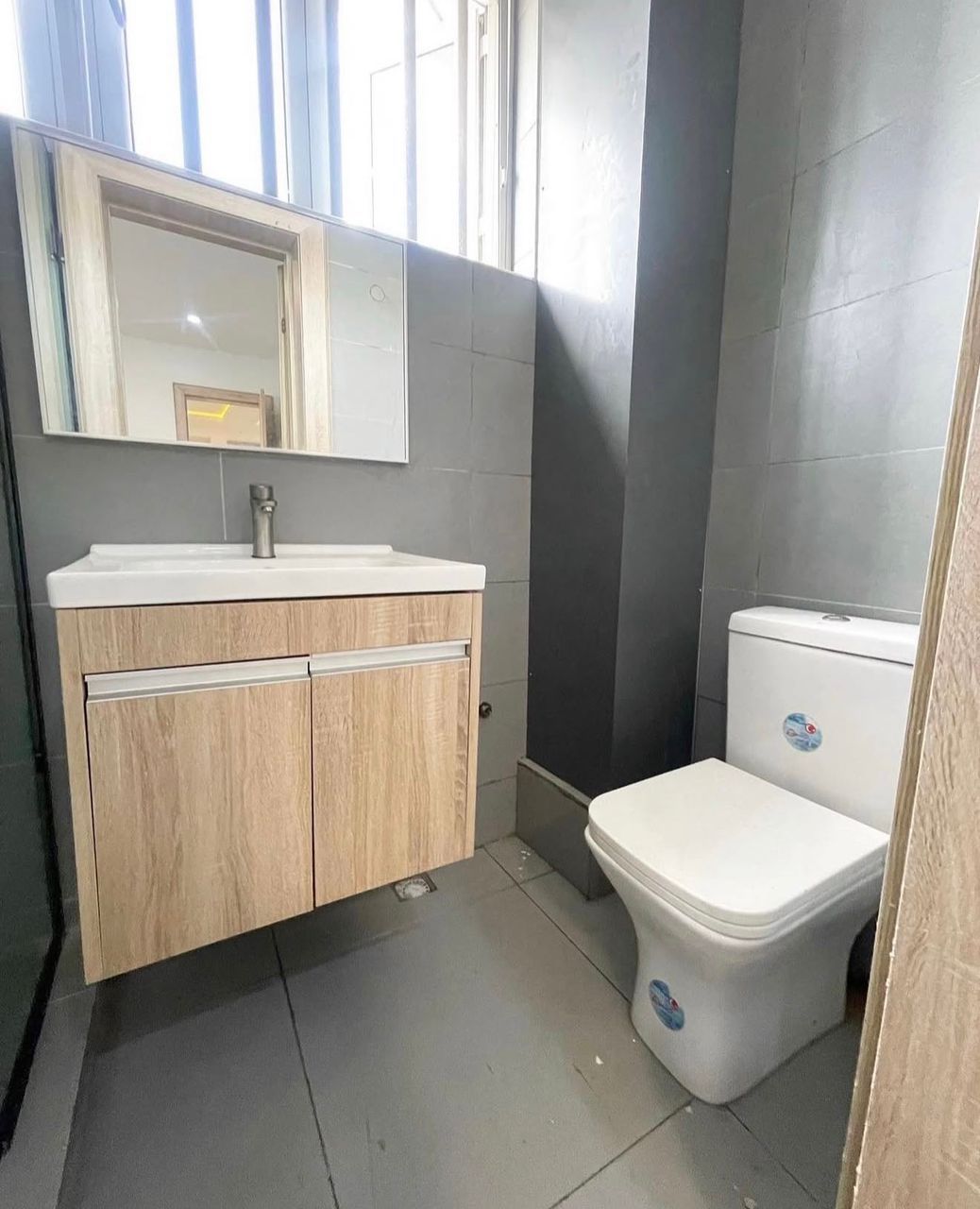2 BEDROOM SERVICED APARTMENT FOR SALE