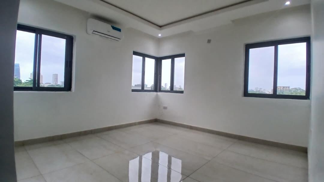 PARTIALLY FURNISHED 3 BEDROMFLAT FOR SALE