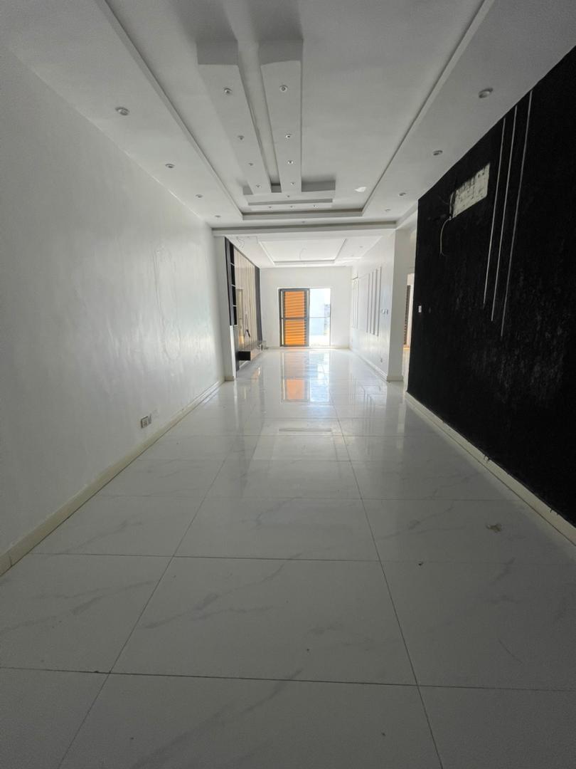 2 BEDROOM APARTMENT WITH ELEVATOR AND POOL