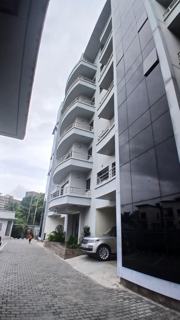 PARTIALLY FURNISHED 3 BEDROMFLAT FOR SALE