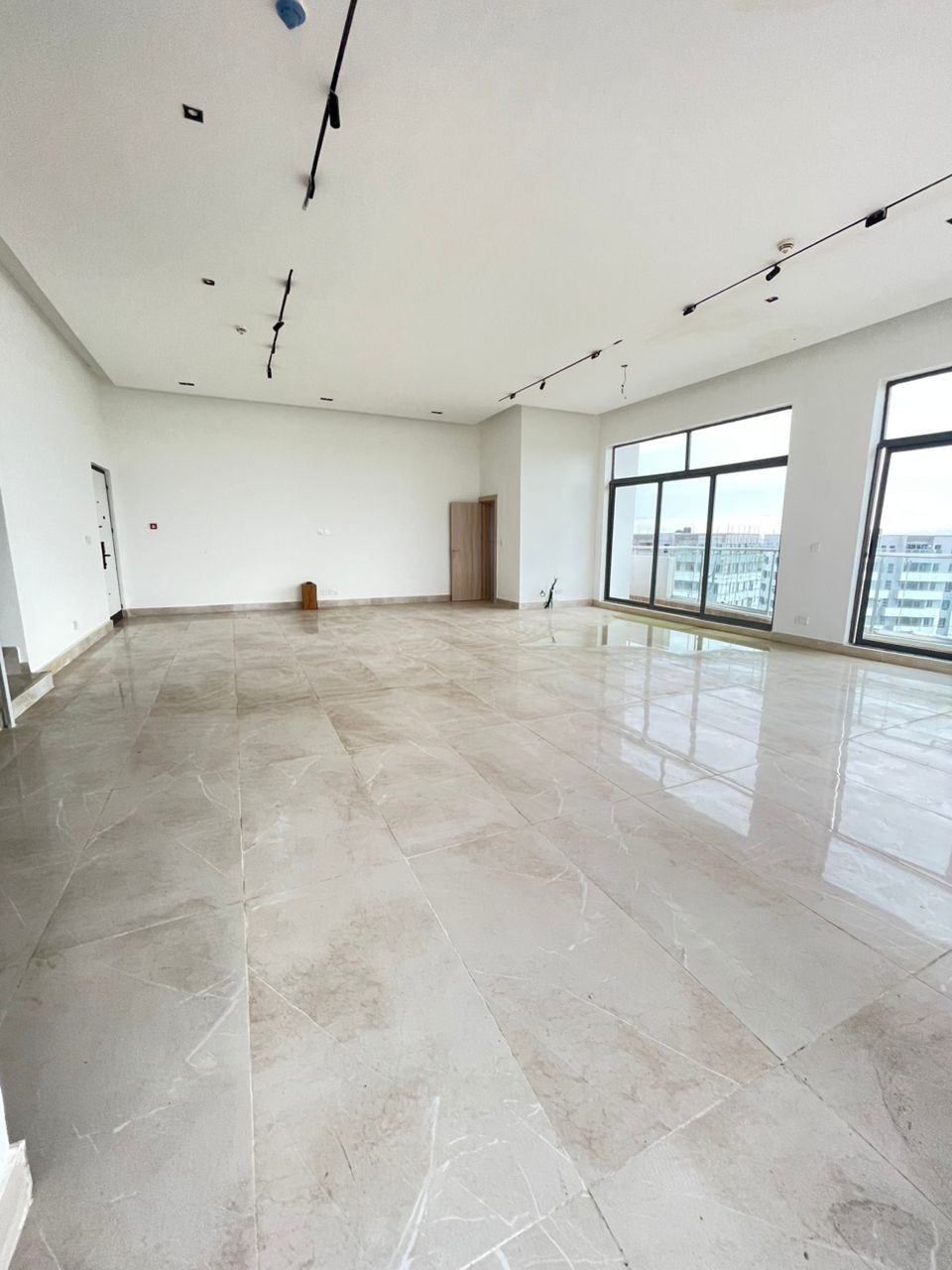4 BEDROOM MAISONETTE PENTEHOUSE