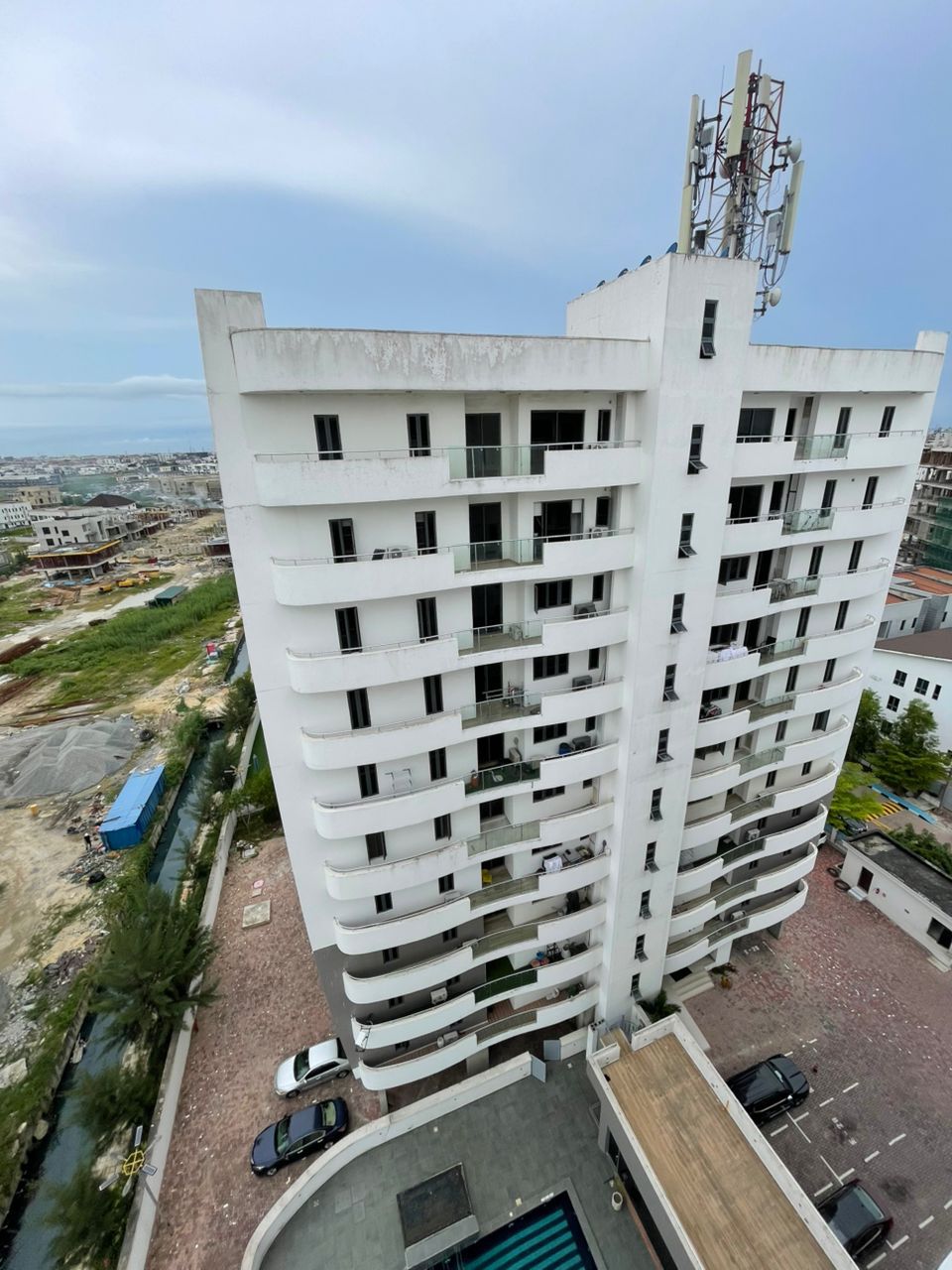 4 BEDROOM MAISONETTE PENTEHOUSE
