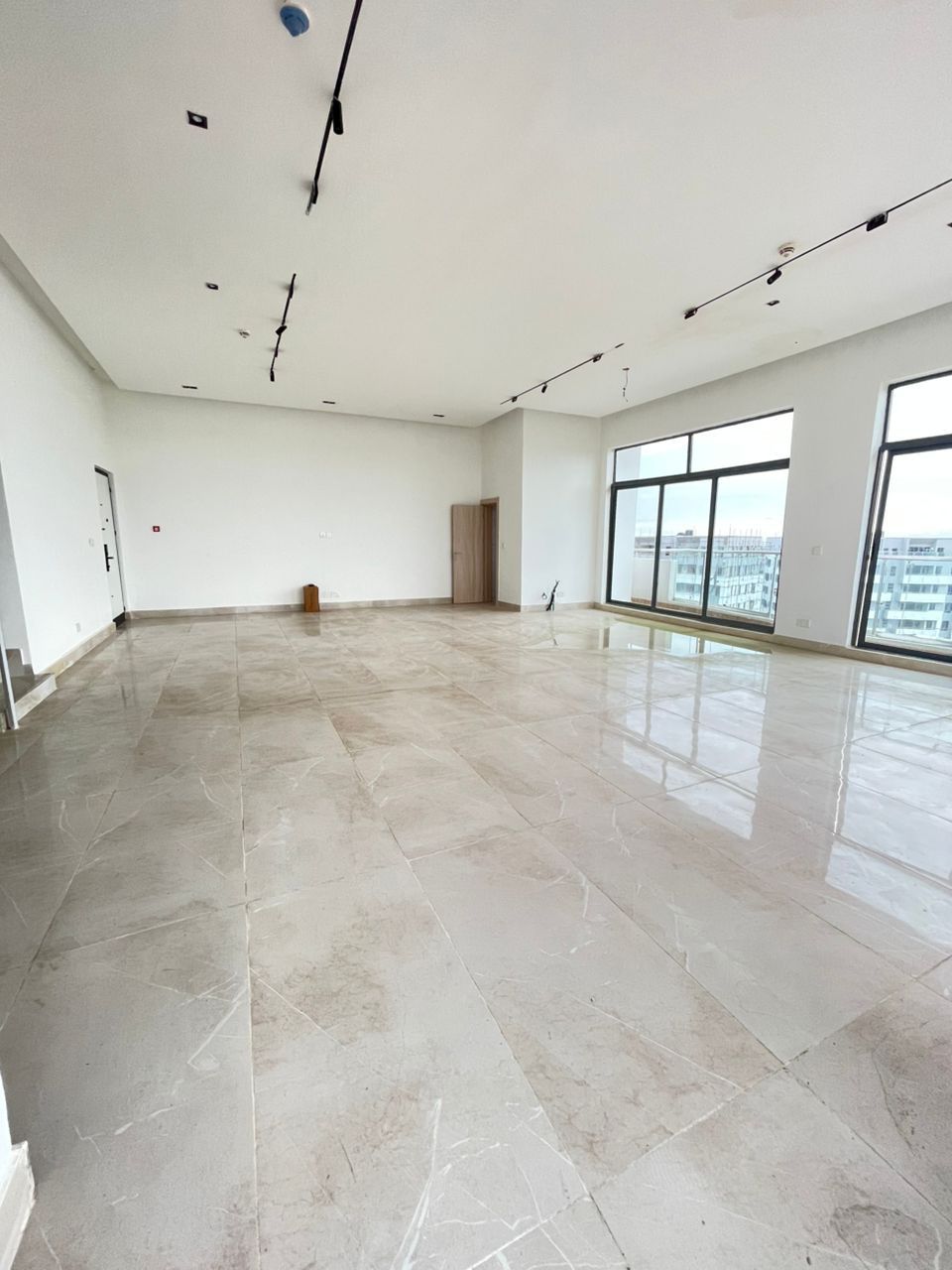 4 BEDROOM MAISONETTE PENTEHOUSE